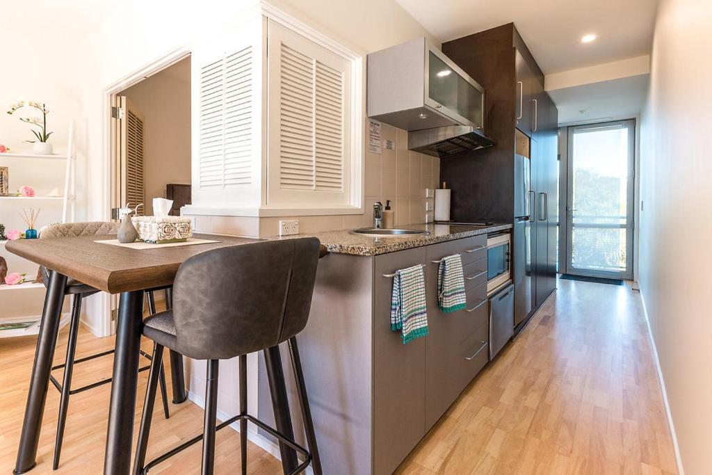 Oneroa Bay Villa Waiheke Экстерьер фото